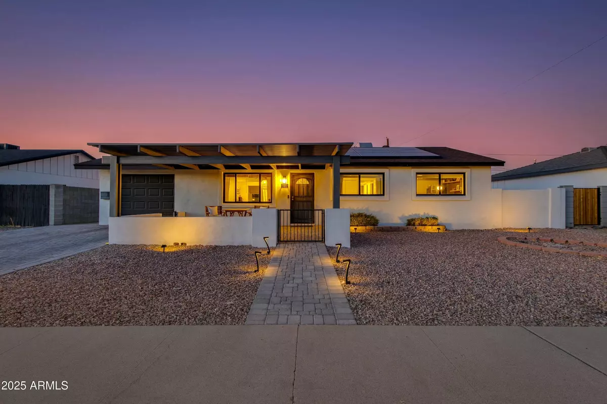 Phoenix, AZ 85029,3350 W CHARTER OAK Road