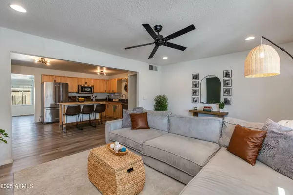 Phoenix, AZ 85029,3350 W CHARTER OAK Road