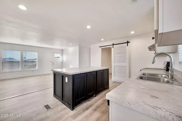 Maricopa, AZ 85139,53746 W footprints Road