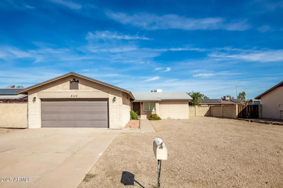 2110 W BEHREND Drive, Phoenix, AZ 85027