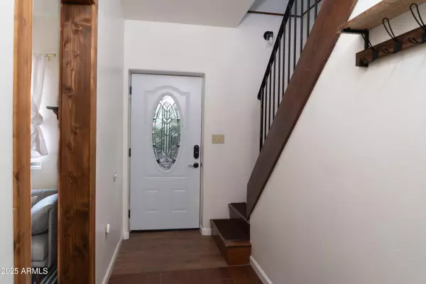 9042 N RED FOX Lane Williams, AZ 86046