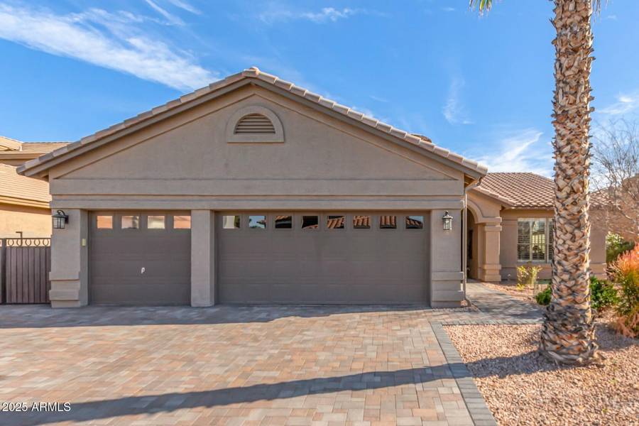 24413 S LAKEWAY Circle SW, Sun Lakes, AZ 85248