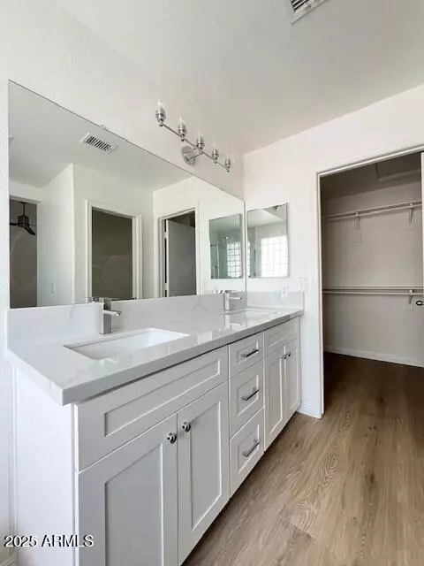 Gilbert, AZ 85233,60 W Shamrock Street