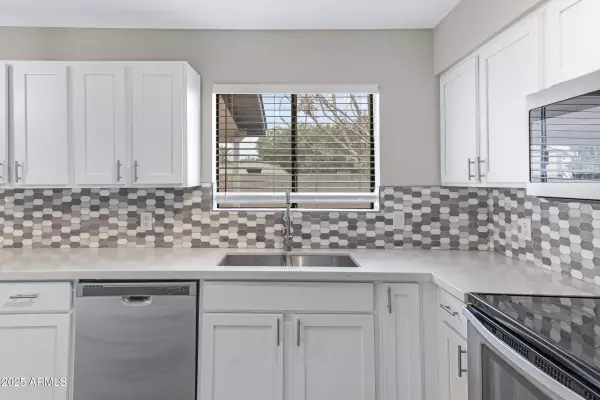 Chandler, AZ 85225,2593 E COMMONWEALTH Circle