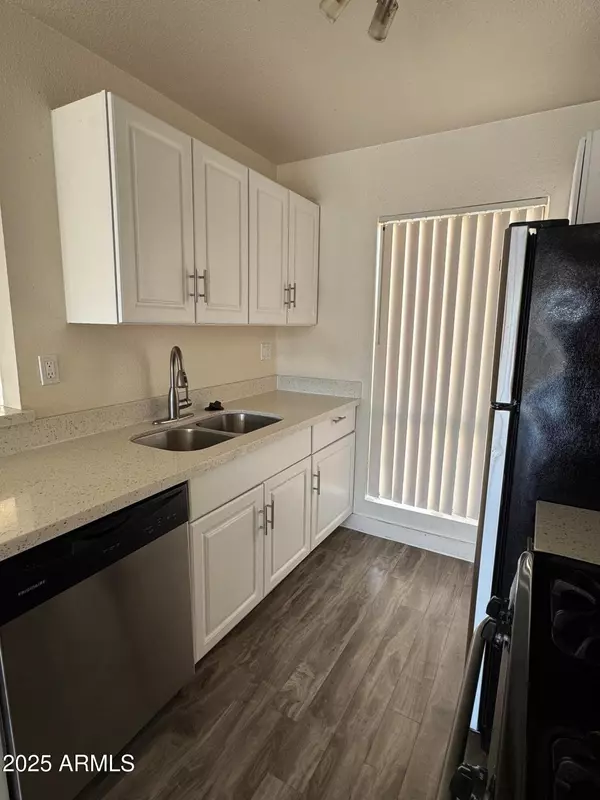 Phoenix, AZ 85018,3828 N 32ND Street #229