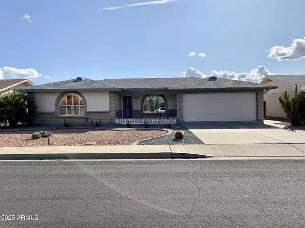 8235 E MEDINA Avenue, Mesa, AZ 85209