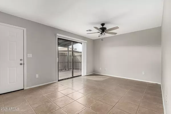 Chandler, AZ 85225,286 W PALOMINO Drive #101