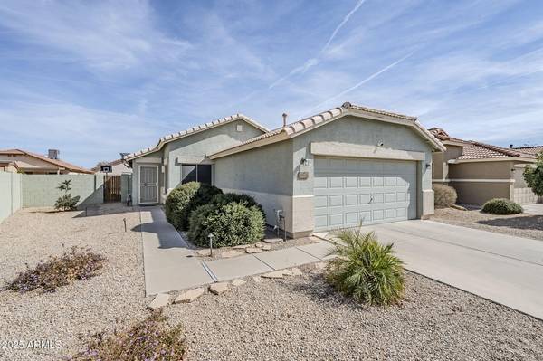 39935 N PASSARO Drive, San Tan Valley, AZ 85140