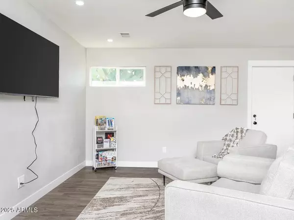 Scottsdale, AZ 85257,7023 E MONTE VISTA Road
