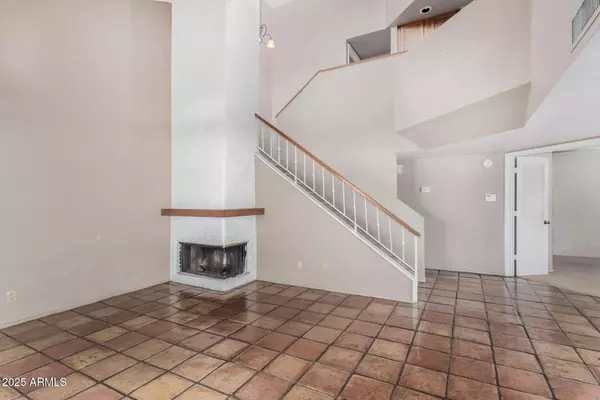 Tempe, AZ 85288,609 E MESQUITE Circle #D131