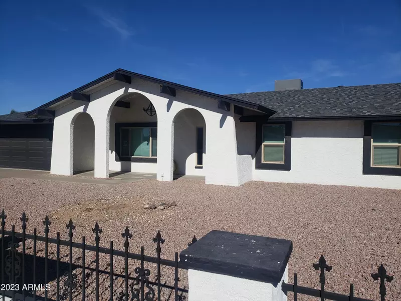 6028 E Hobart Street, Mesa, AZ 85205