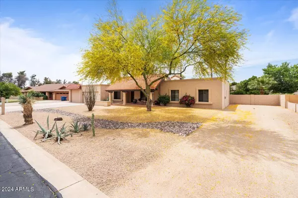 Tempe, AZ 85284,7820 S MAPLE Avenue