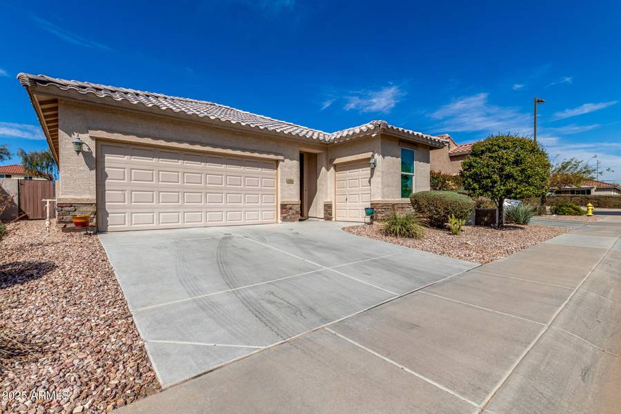 22754 W MOONLIGHT Path, Buckeye, AZ 85326