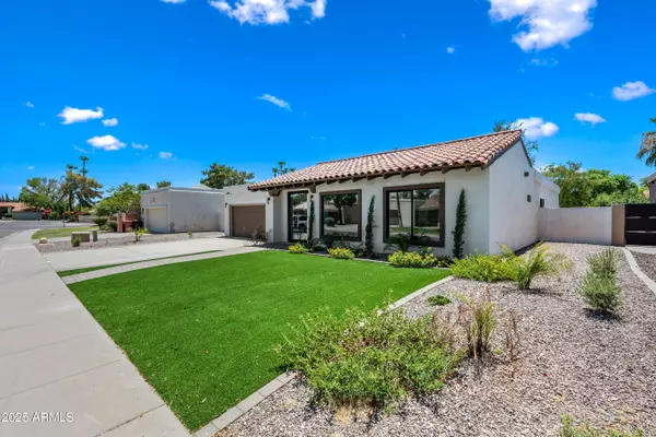 Scottsdale, AZ 85258,8313 E THOROUGHBRED Trail
