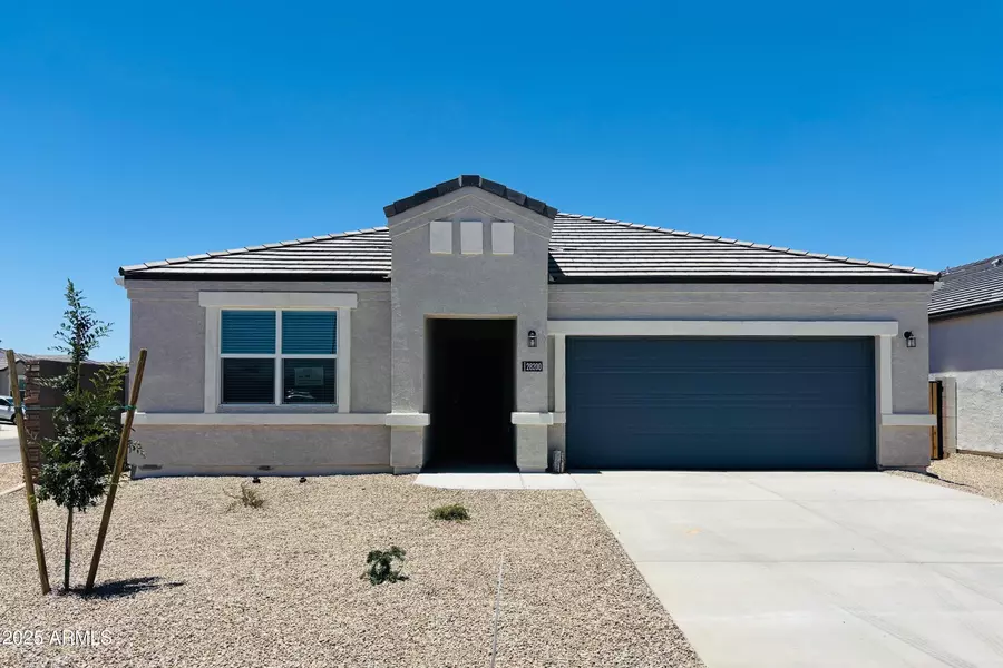 28200 N NEALITE Drive, San Tan Valley, AZ 85143