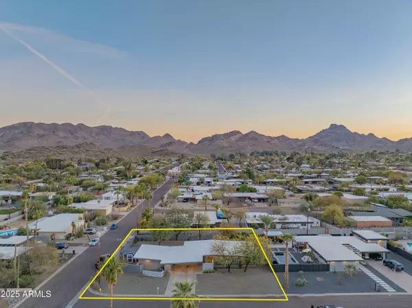 Phoenix, AZ 85028,3531 E ONYX Avenue