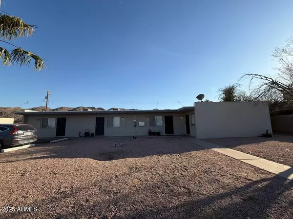 801 E SIESTA Drive, Phoenix, AZ 85042