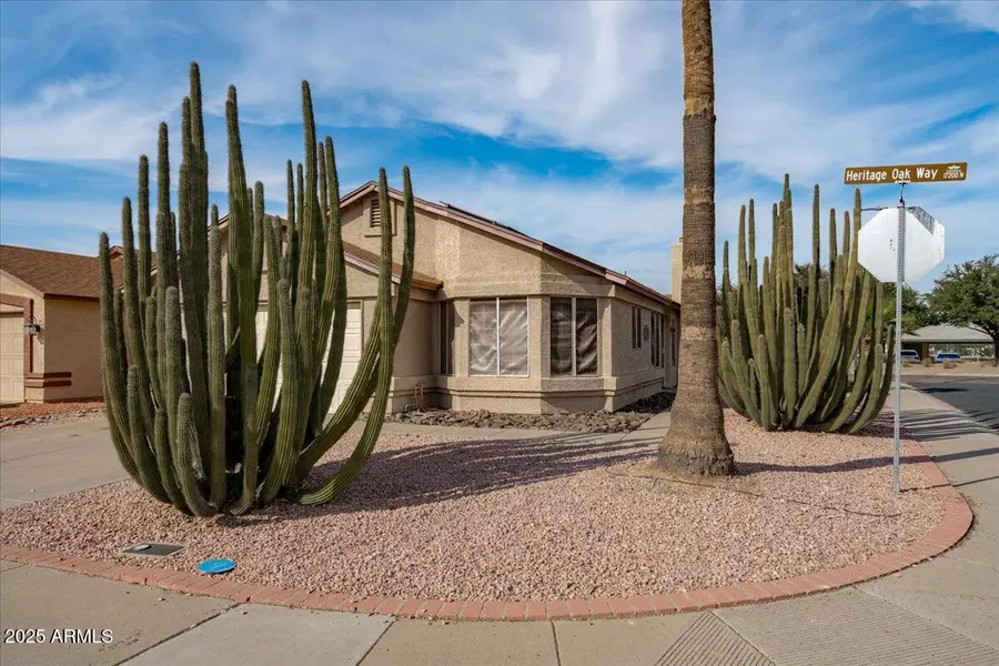 15002 W HERITAGE OAK Way, Surprise, AZ 85374