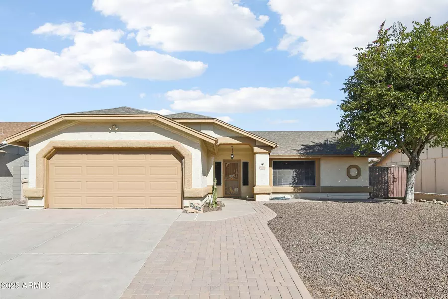 8562 W WINDSOR Boulevard, Glendale, AZ 85305