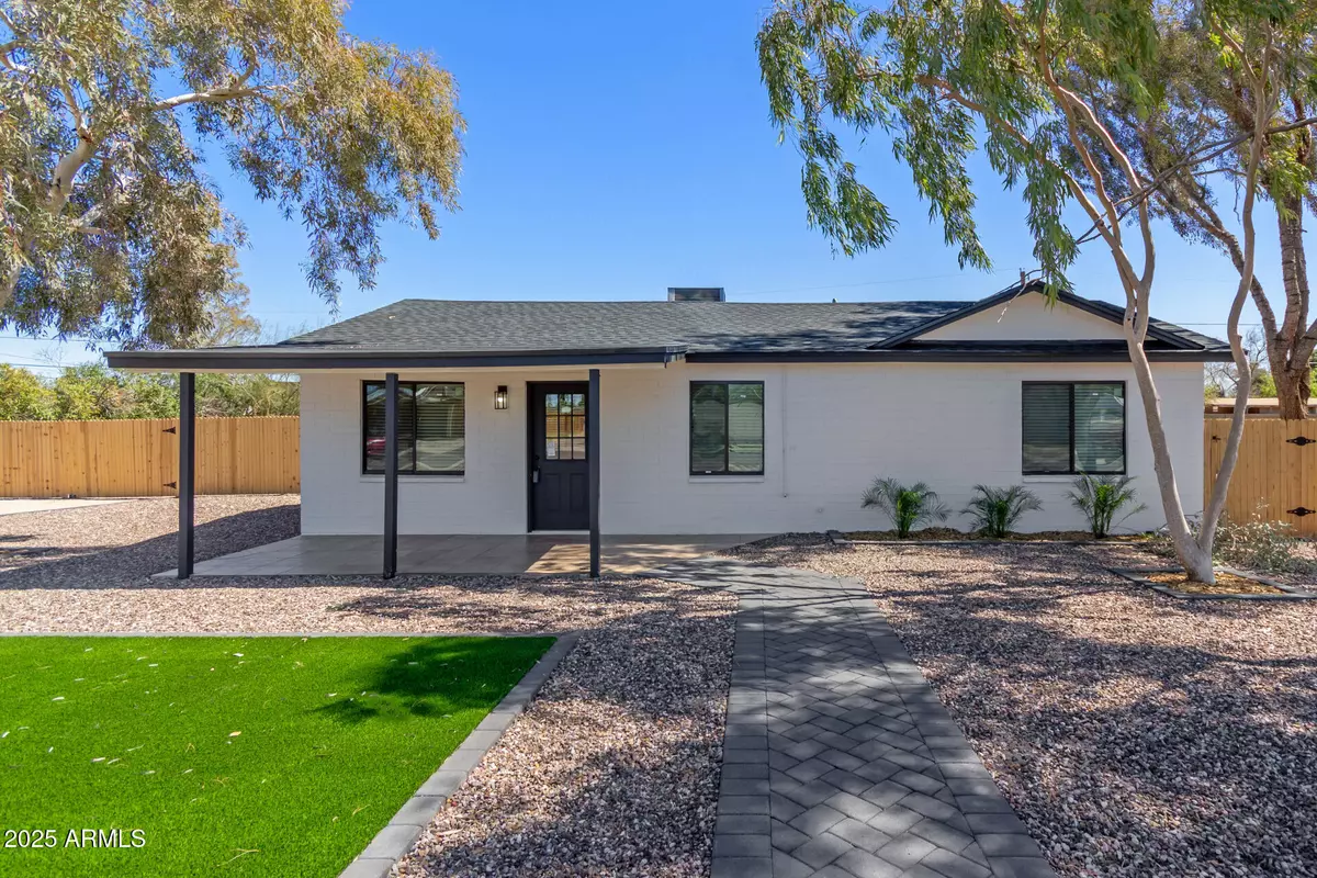 Phoenix, AZ 85028,12031 N 30TH Street