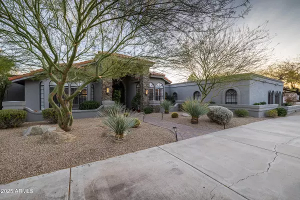 8155 E JUAN TABO Road, Scottsdale, AZ 85255