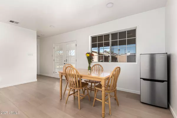 Phoenix, AZ 85016,1926 E CLARENDON Avenue