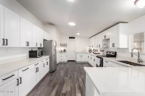 8601 N 103RD Avenue #166, Peoria, AZ 85345
