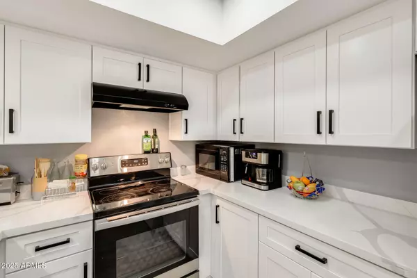 Glendale, AZ 85301,4730 W NORTHERN Avenue #1102