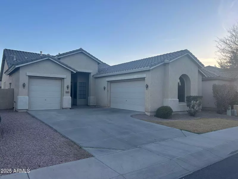 3113 E ORIOLE Way, Chandler, AZ 85286