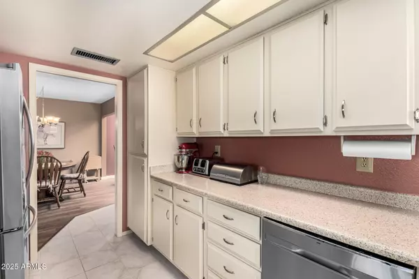 Sun Lakes, AZ 85248,25261 S BERRY BROOK Drive