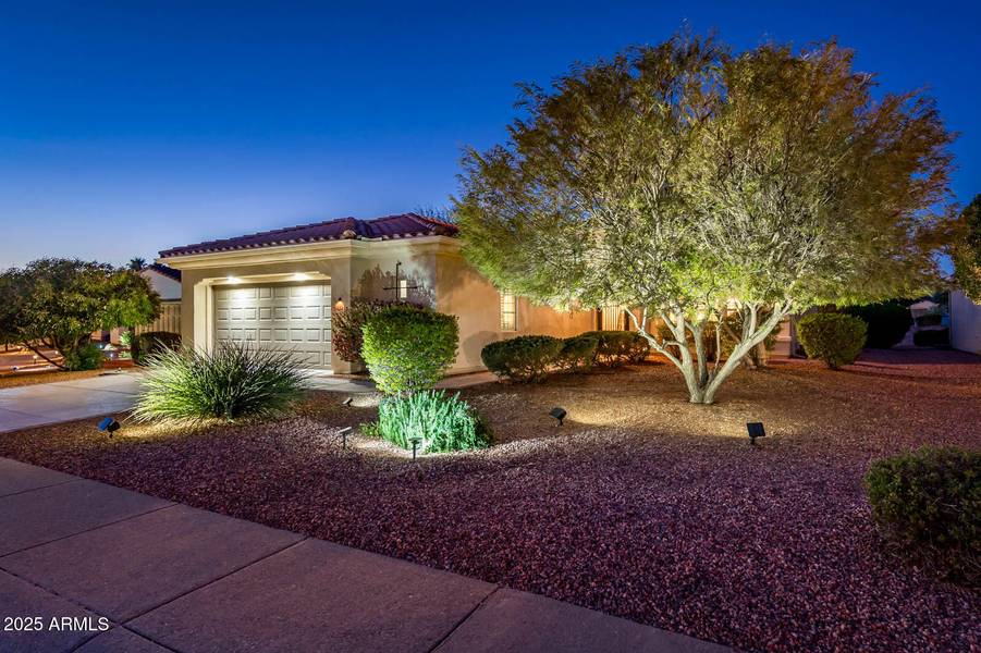 13434 W EL SUENO Court, Sun City West, AZ 85375