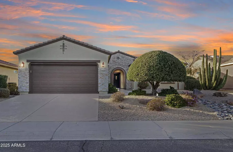 20044 N London Bridge Drive, Surprise, AZ 85387