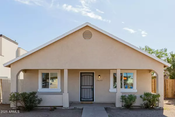 2033 W ADAMS Street, Phoenix, AZ 85009