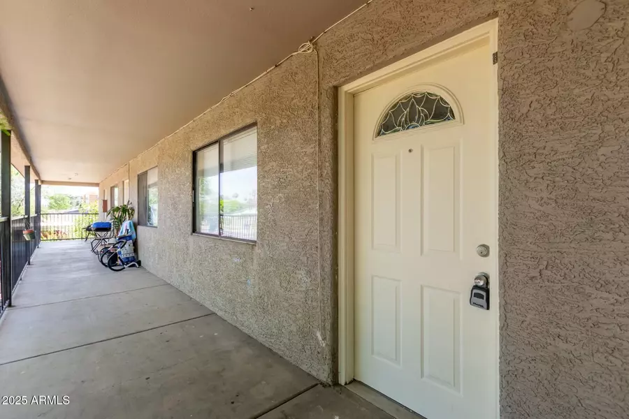 3415 E Earll Drive #D, Phoenix, AZ 85018