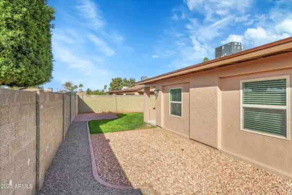 Phoenix, AZ 85053,3523 W KELTON Lane