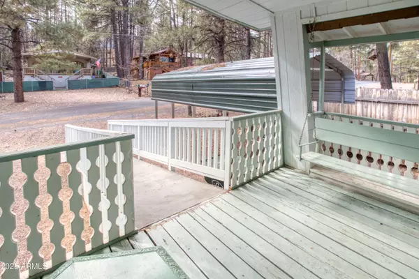 Pinetop, AZ 85935,442 W HELLER Lane