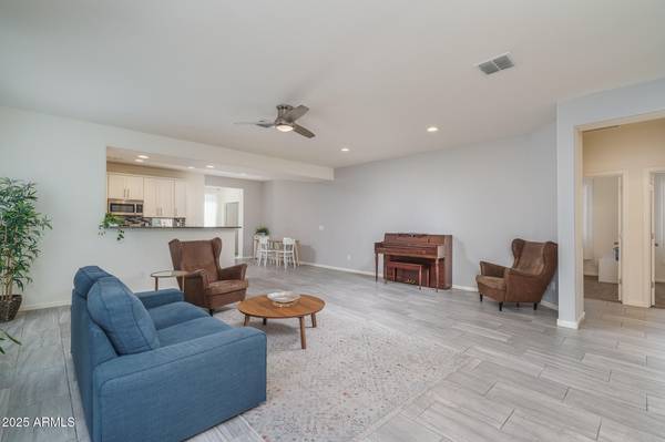 Peoria, AZ 85383,7573 W QUAIL TRACK Drive