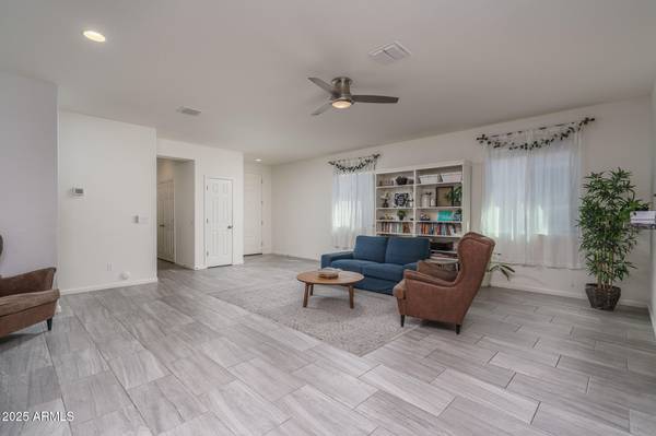 Peoria, AZ 85383,7573 W QUAIL TRACK Drive