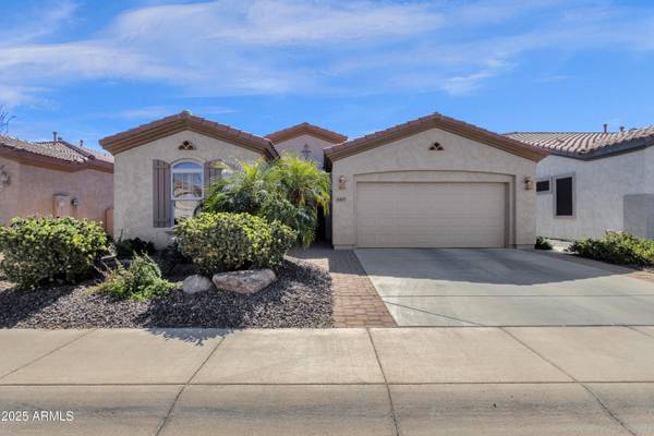 4483 E SOURWOOD Drive, Gilbert, AZ 85298