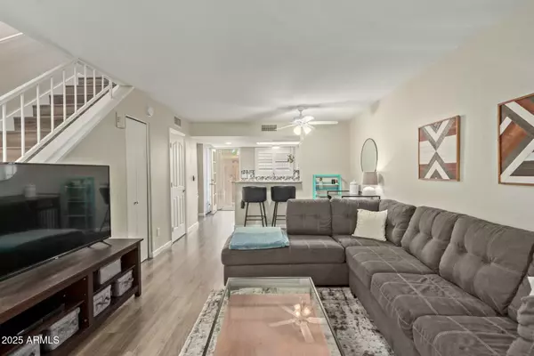 Phoenix, AZ 85044,4842 E KACHINA Trail #3