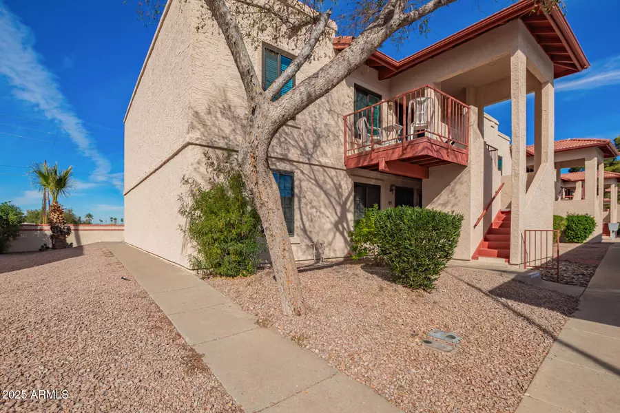 455 S DELAWARE Drive #106, Apache Junction, AZ 85120