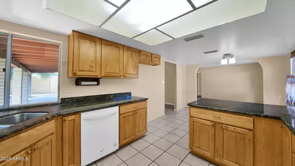 Scottsdale, AZ 85250,6713 N 80TH Place