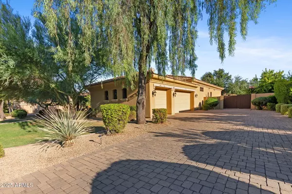 Chandler, AZ 85286,2799 E JADE Place