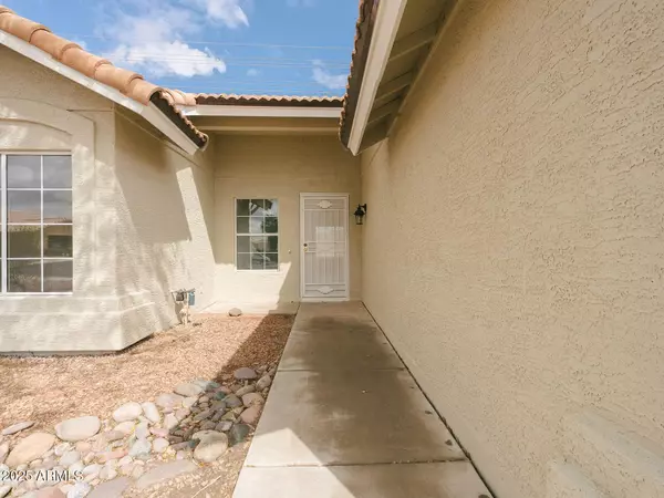 Tempe, AZ 85283,1052 W Paseo Way