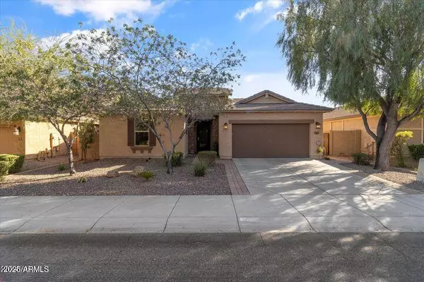 1463 E WARBLER Road, Gilbert, AZ 85297