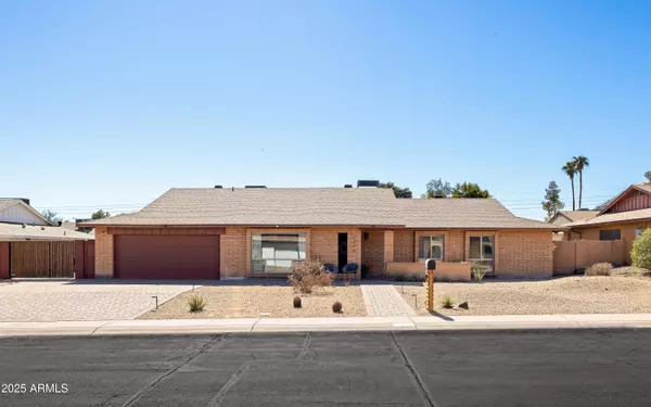 2349 E SAHUARO Drive, Phoenix, AZ 85028