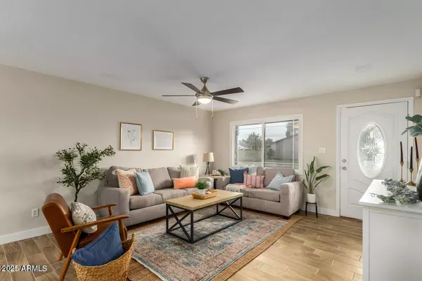 Phoenix, AZ 85032,14436 N 34TH Place