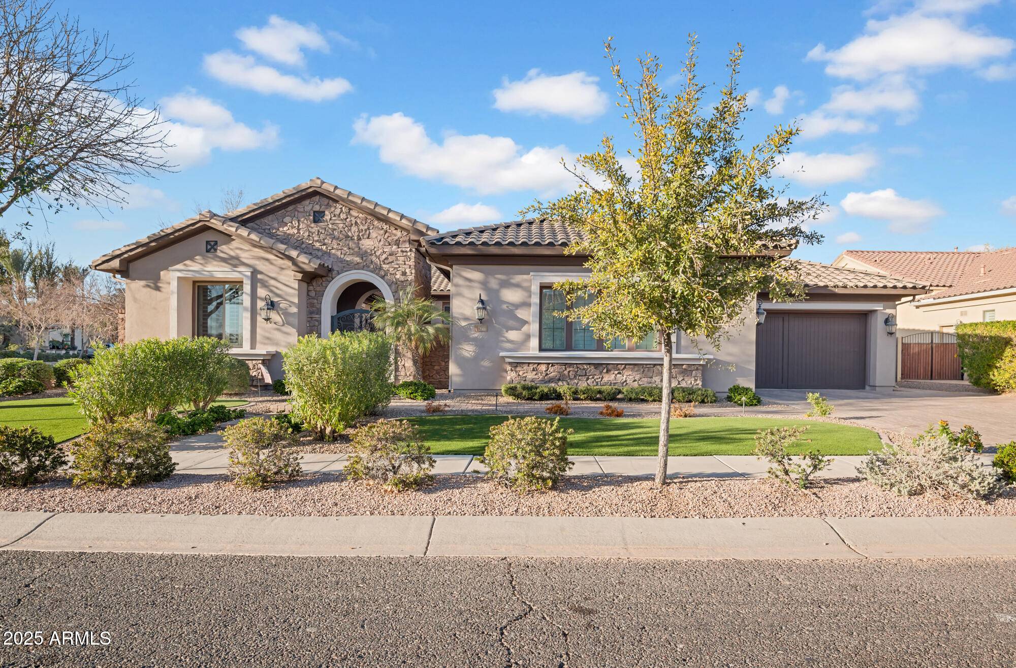 346 W ALAMOSA Drive, Chandler, AZ 85248