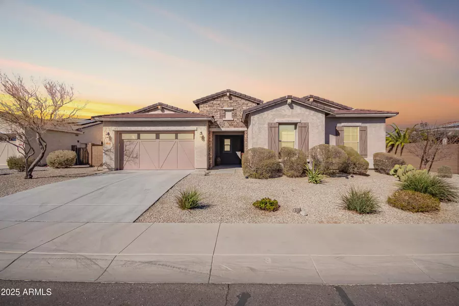 18406 W VERBENA Drive, Goodyear, AZ 85338