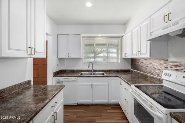 Phoenix, AZ 85021,7327 N 21ST Avenue